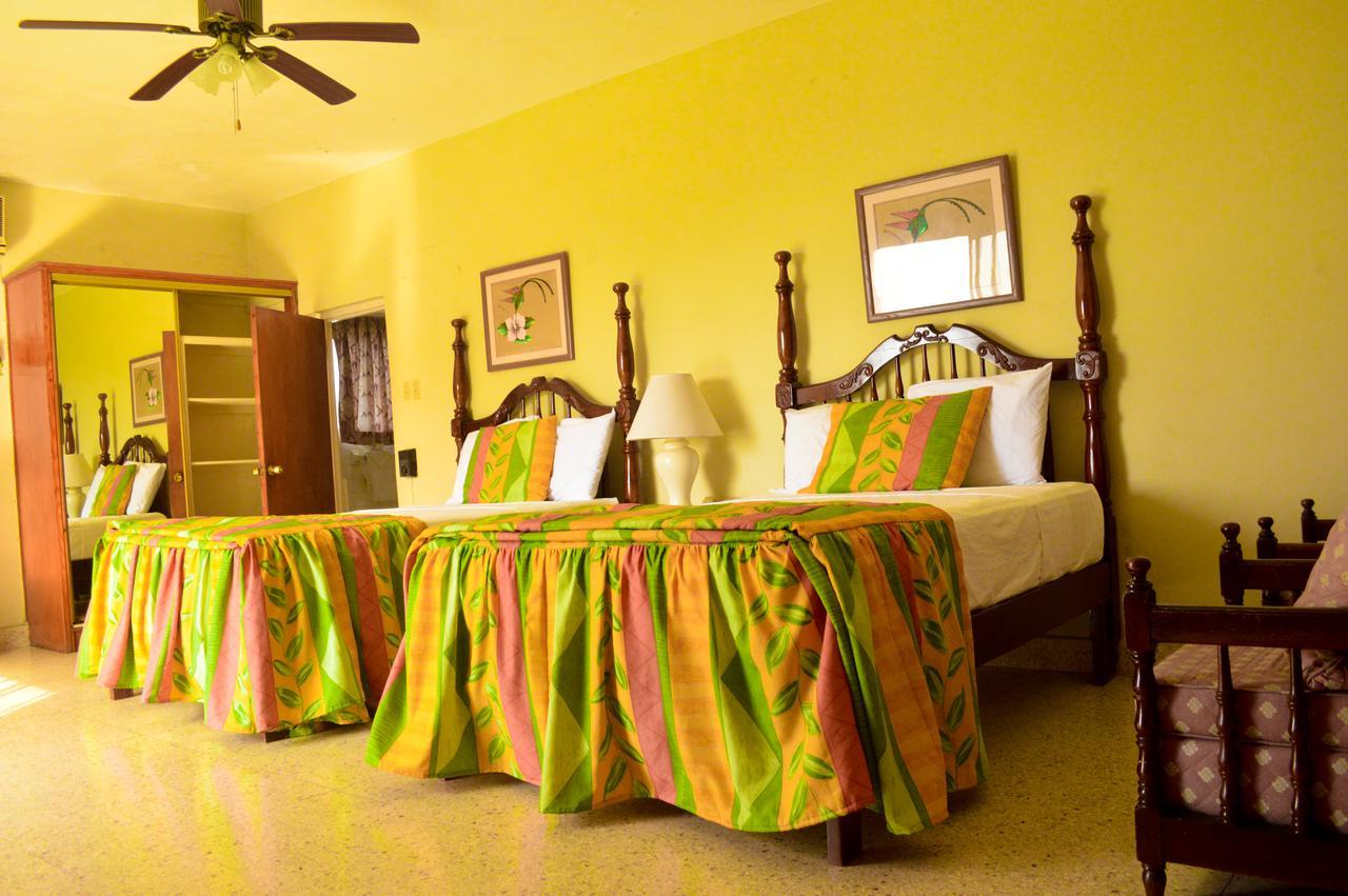 Sahara dela Mer Inn Montego Bay Exterior foto